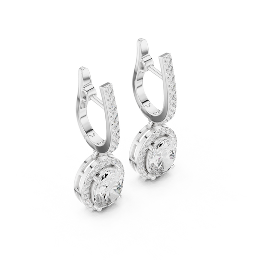 Sleek and sweet diamond earring